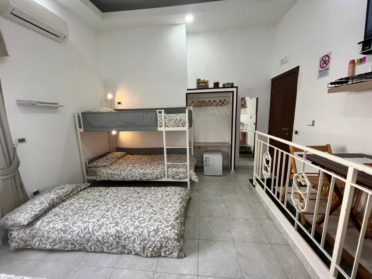 Regy Bed & Breakfast Napoli Ngoại thất bức ảnh