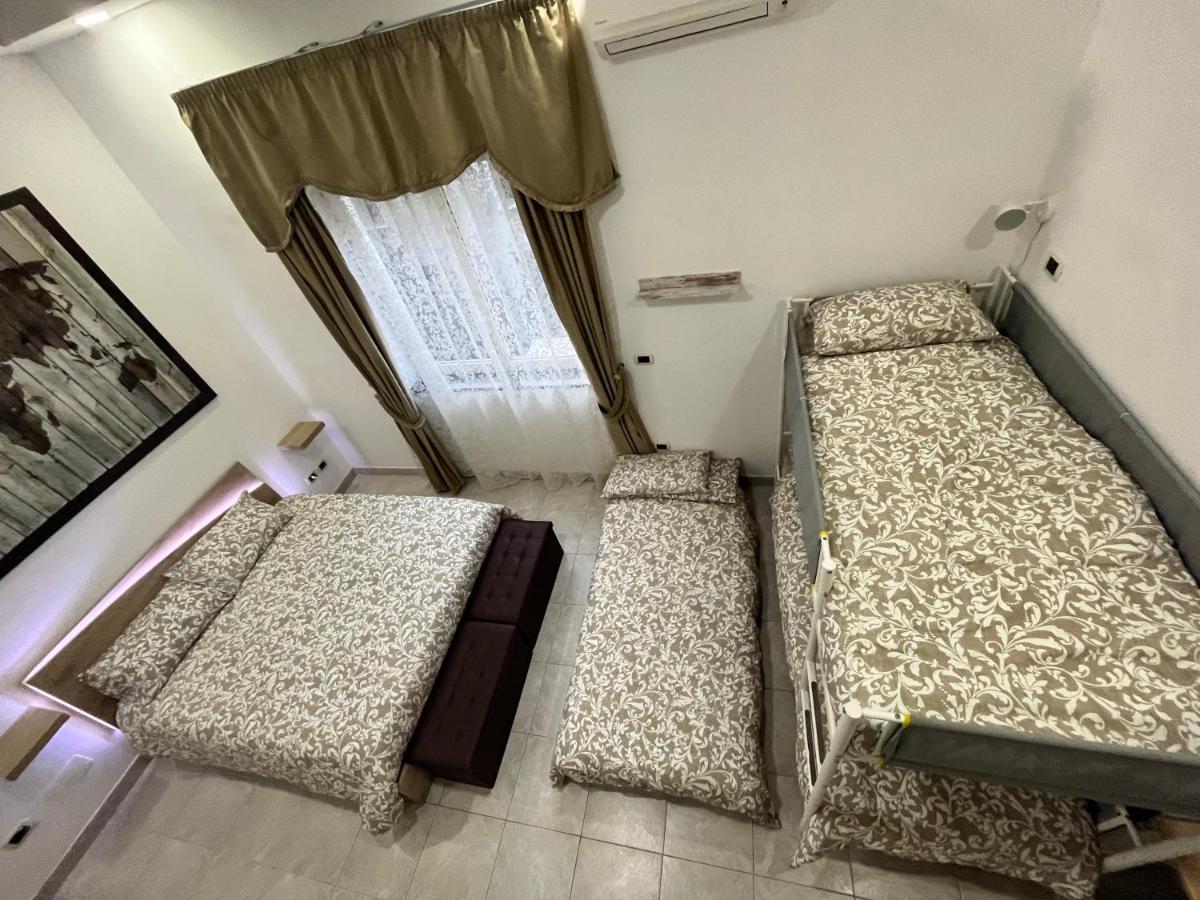 Regy Bed & Breakfast Napoli Ngoại thất bức ảnh