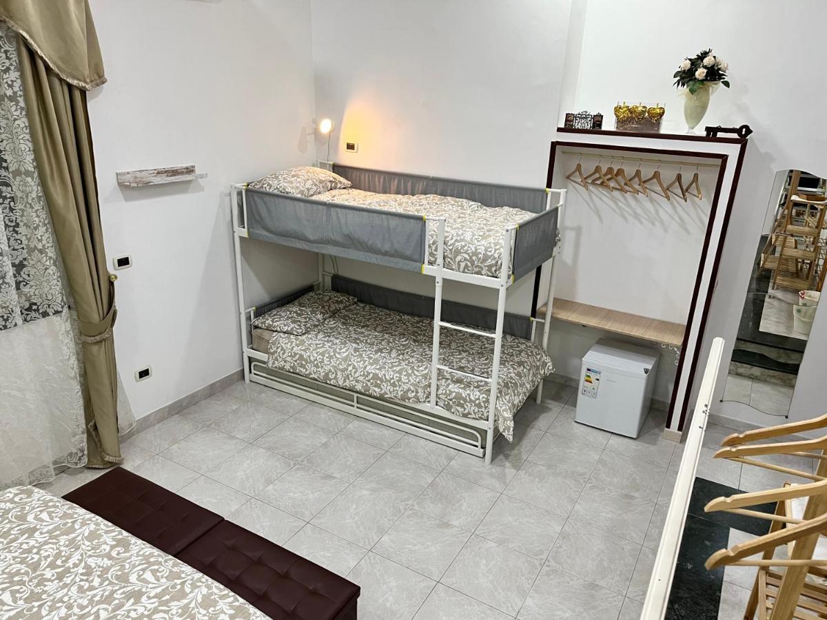 Regy Bed & Breakfast Napoli Ngoại thất bức ảnh